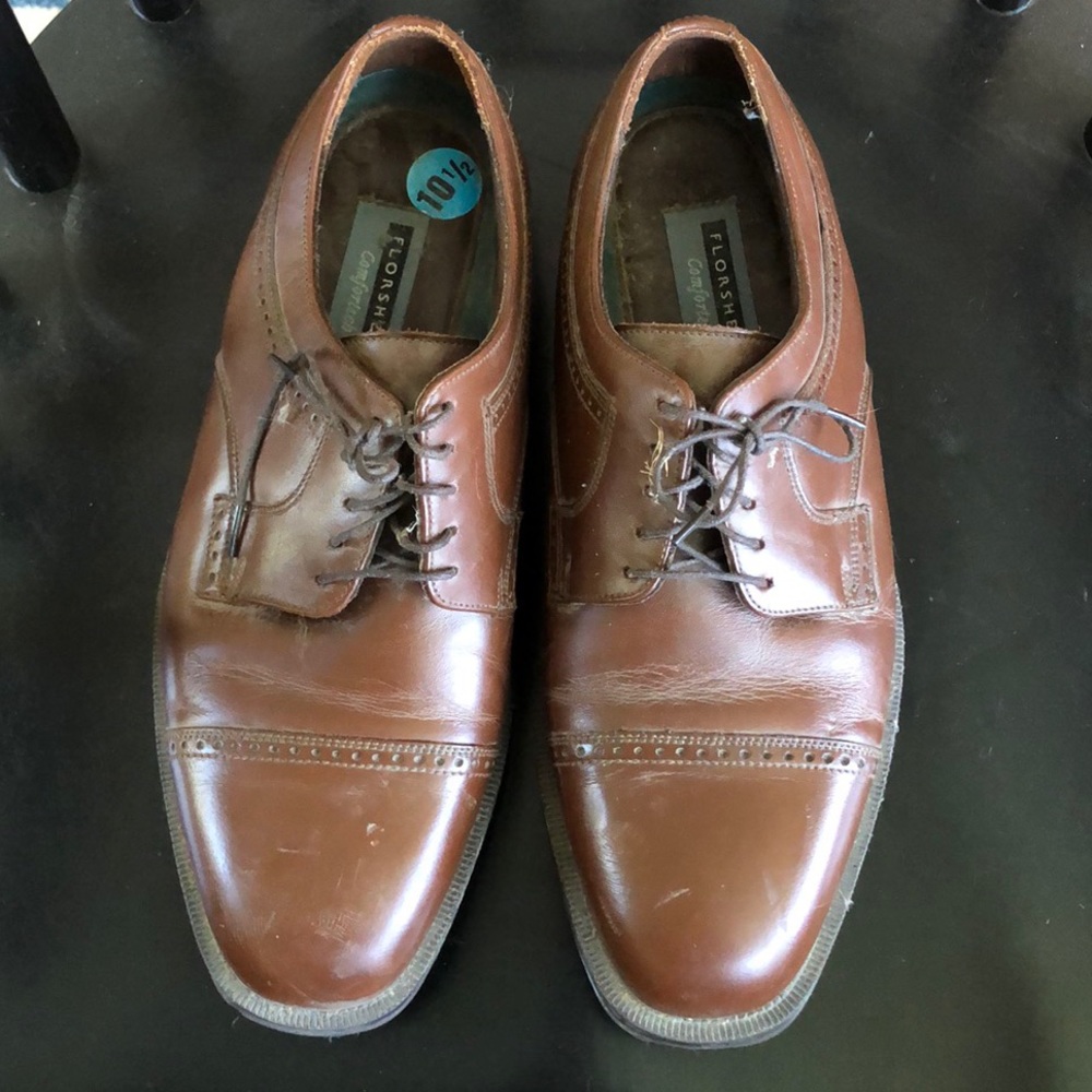 size 10.5 Floresheim Men’s Dress Shoes